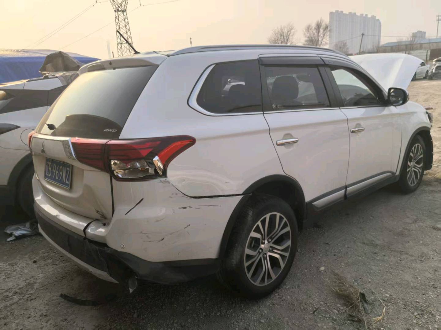 沈阳市16年三菱欧蓝德3