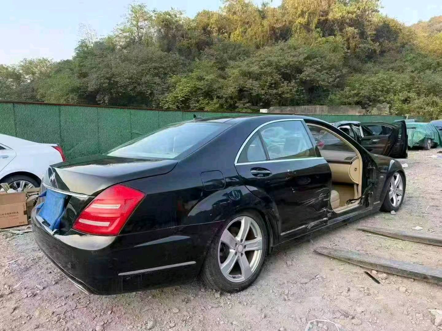 杭州市11年奔驰S4