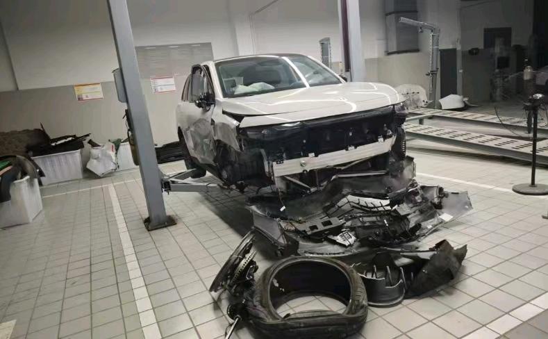 南通市25年零跑汽车C10