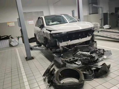 南通市25年零跑汽车C10