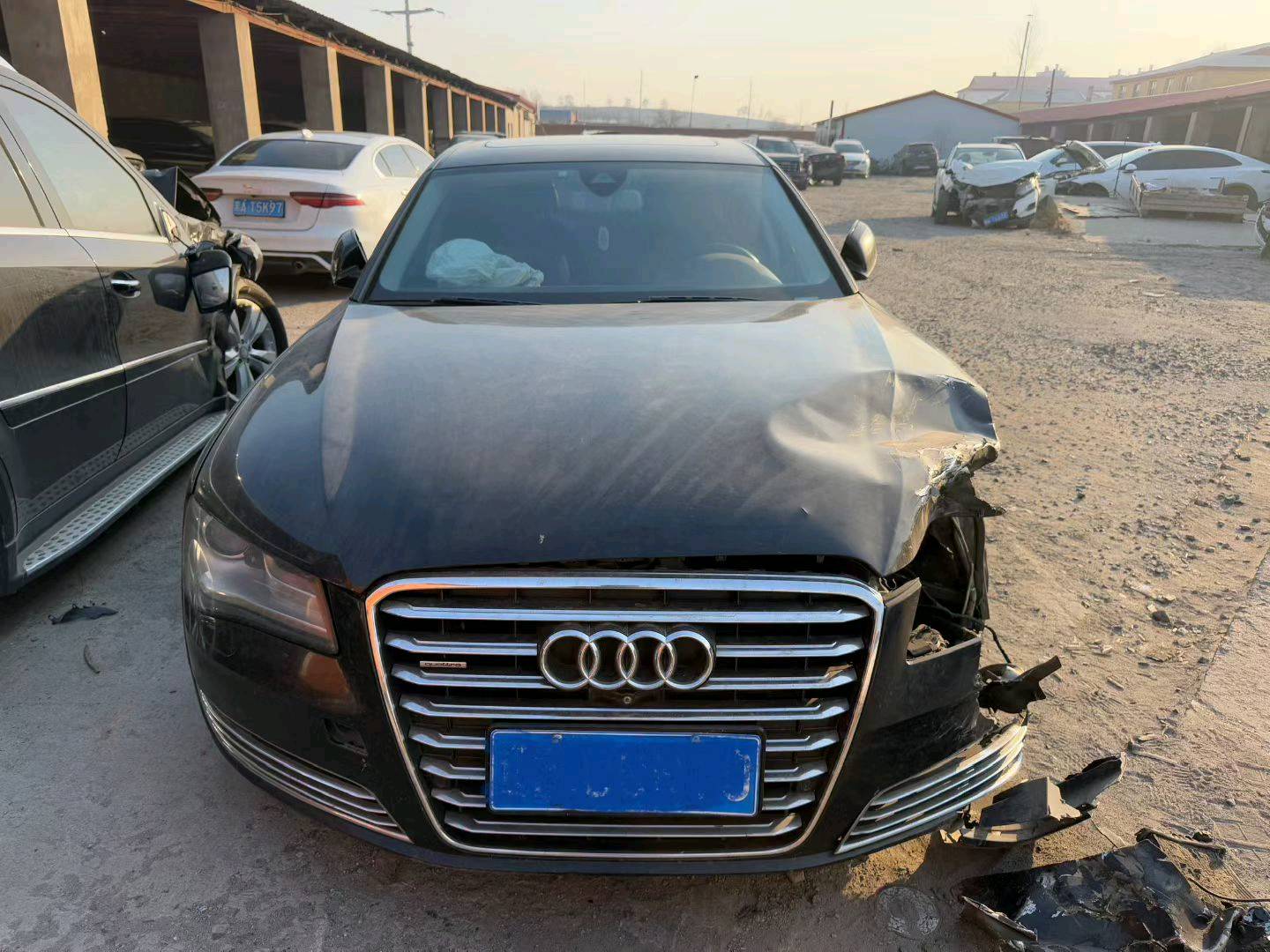 哈尔滨市12年奥迪A8L