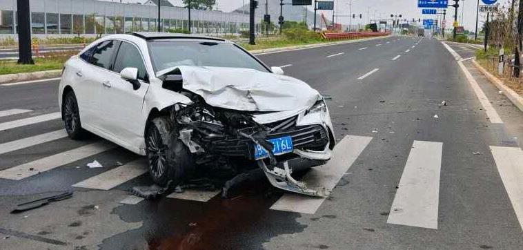 宁波市19年丰田亚洲龙3