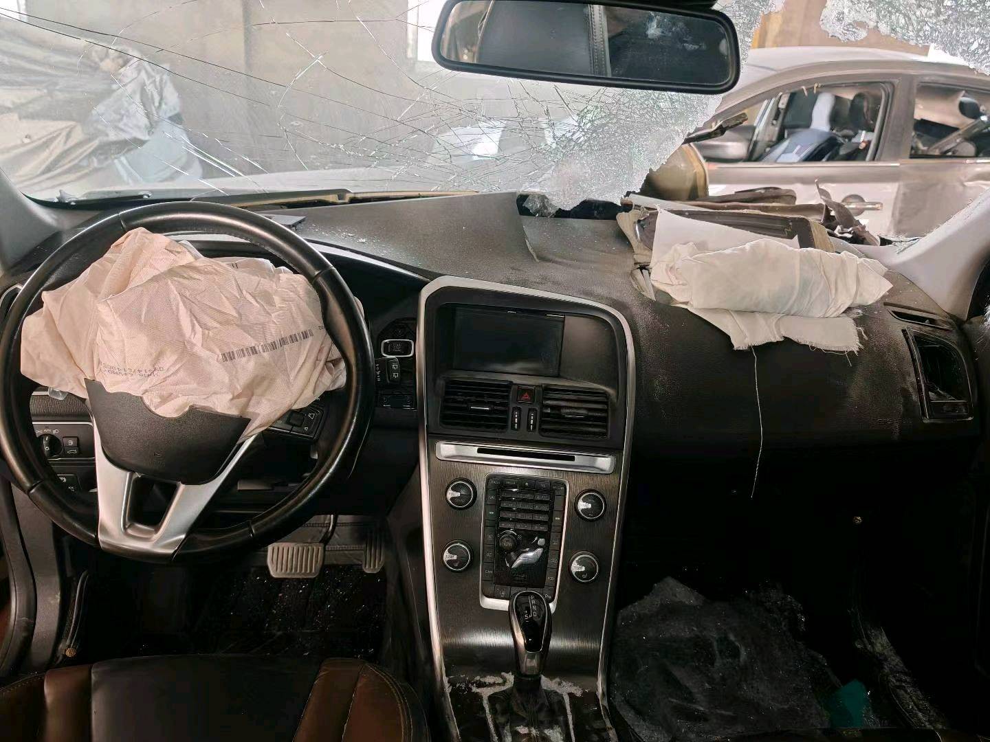 沈阳市14年沃尔沃XC608