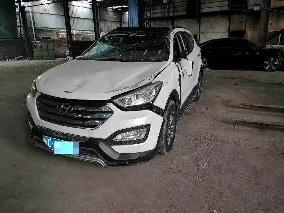 西安市16年现代胜达2