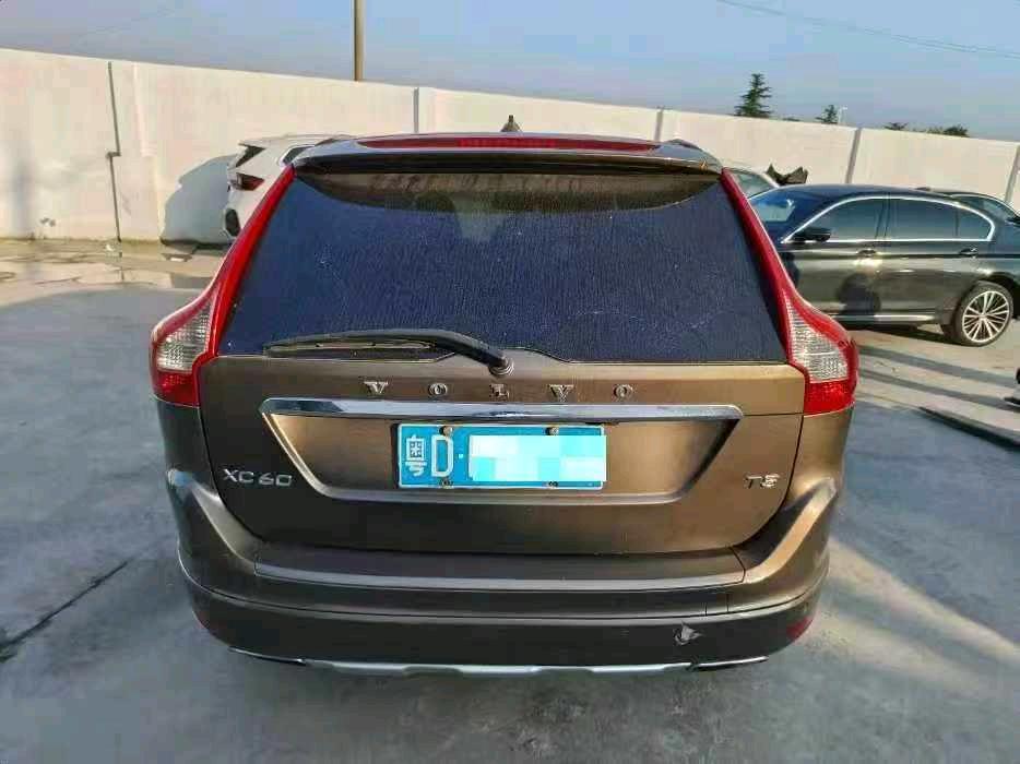 南京市13年沃尔沃XC605