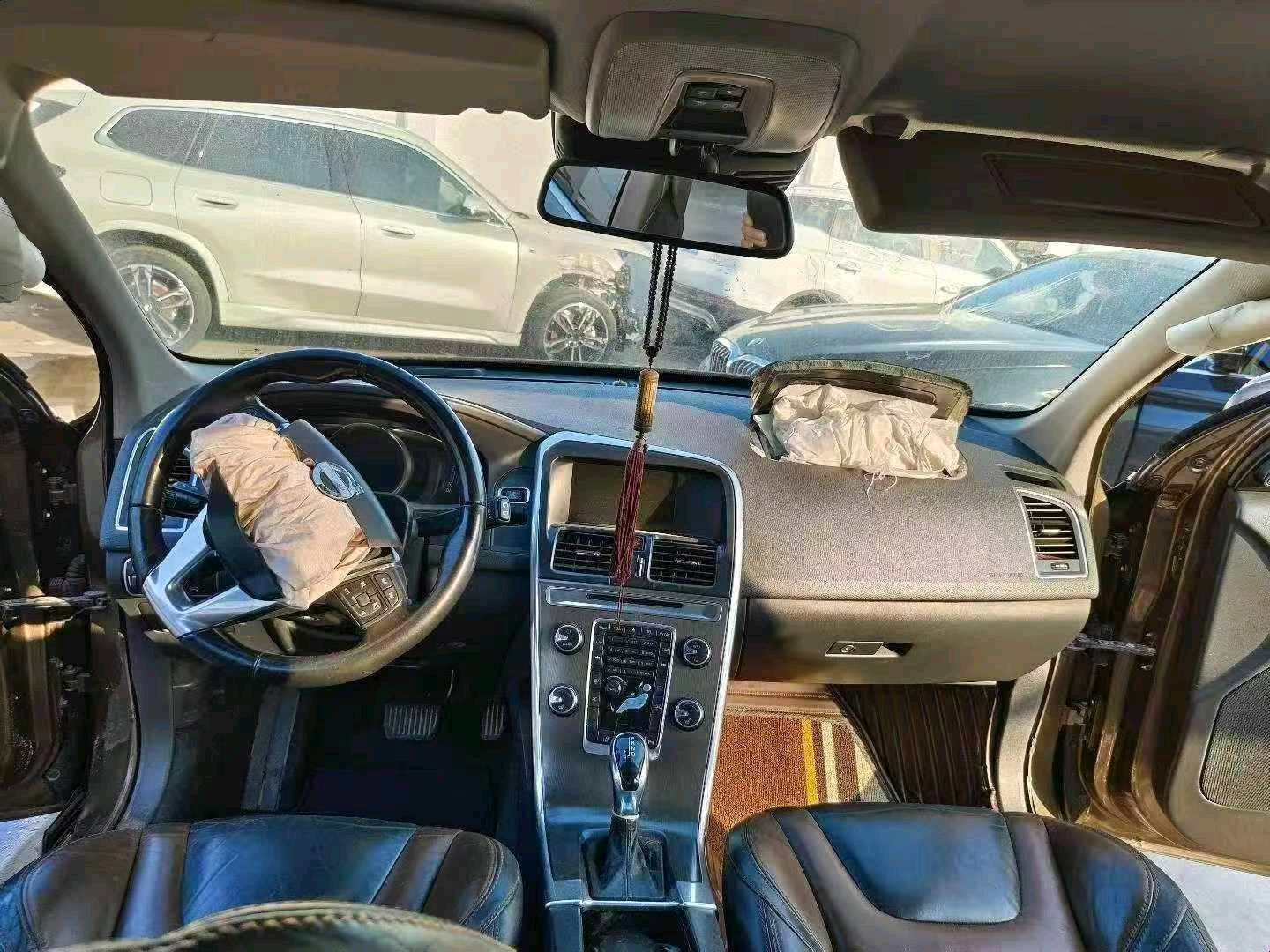 南京市13年沃尔沃XC608