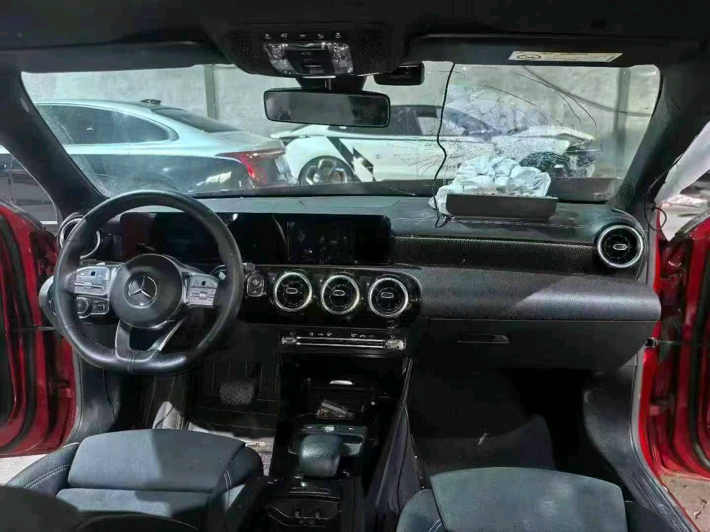 济南市19年奔驰A8