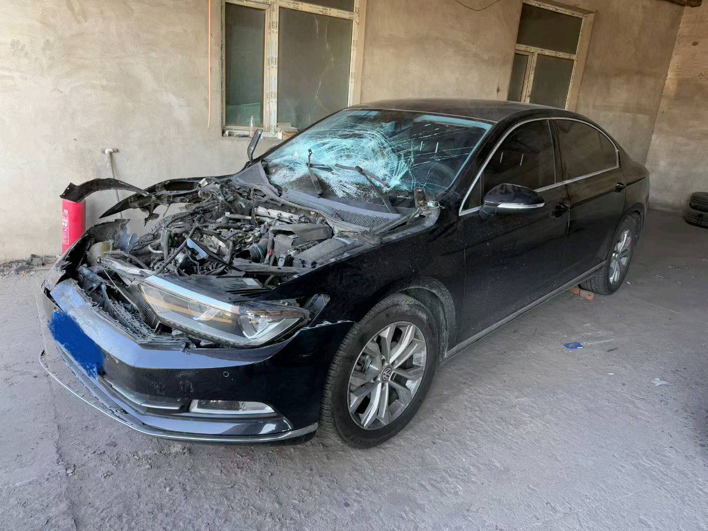 哈尔滨市16年大众迈腾8