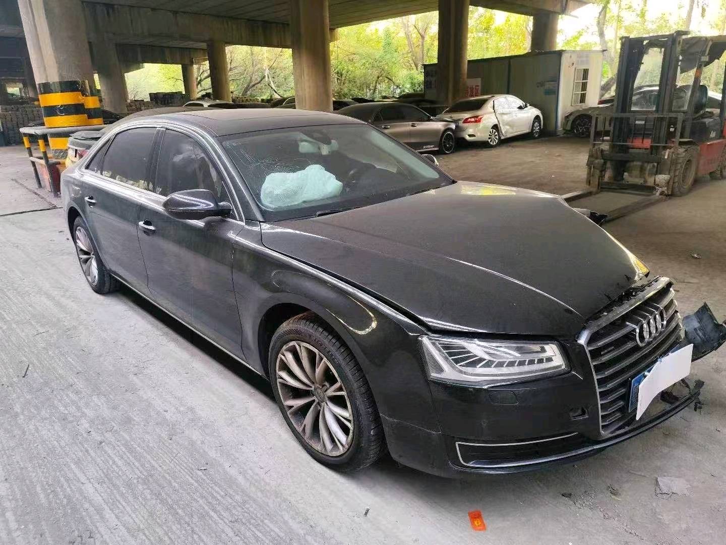 杭州市17年奥迪A8L2