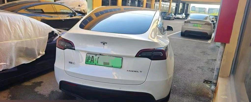 上海23年特斯拉MODEL Y4