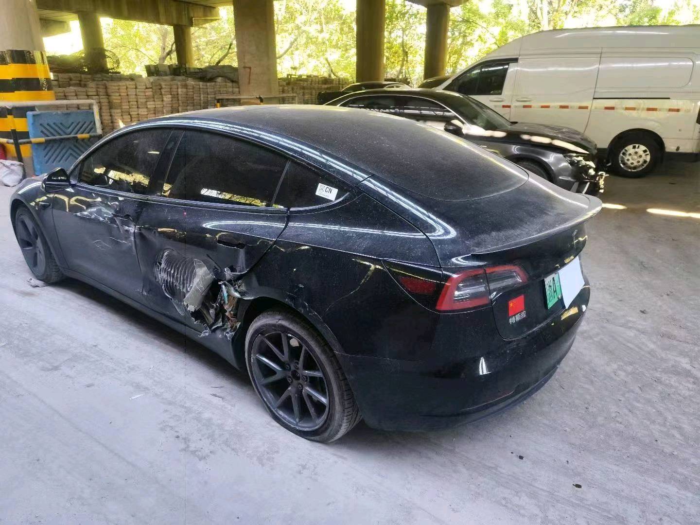 杭州市21年特斯拉MODEL 36