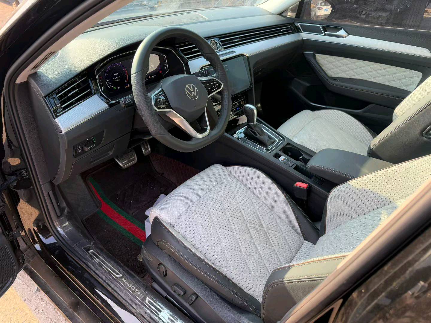 哈尔滨市25年大众迈腾7