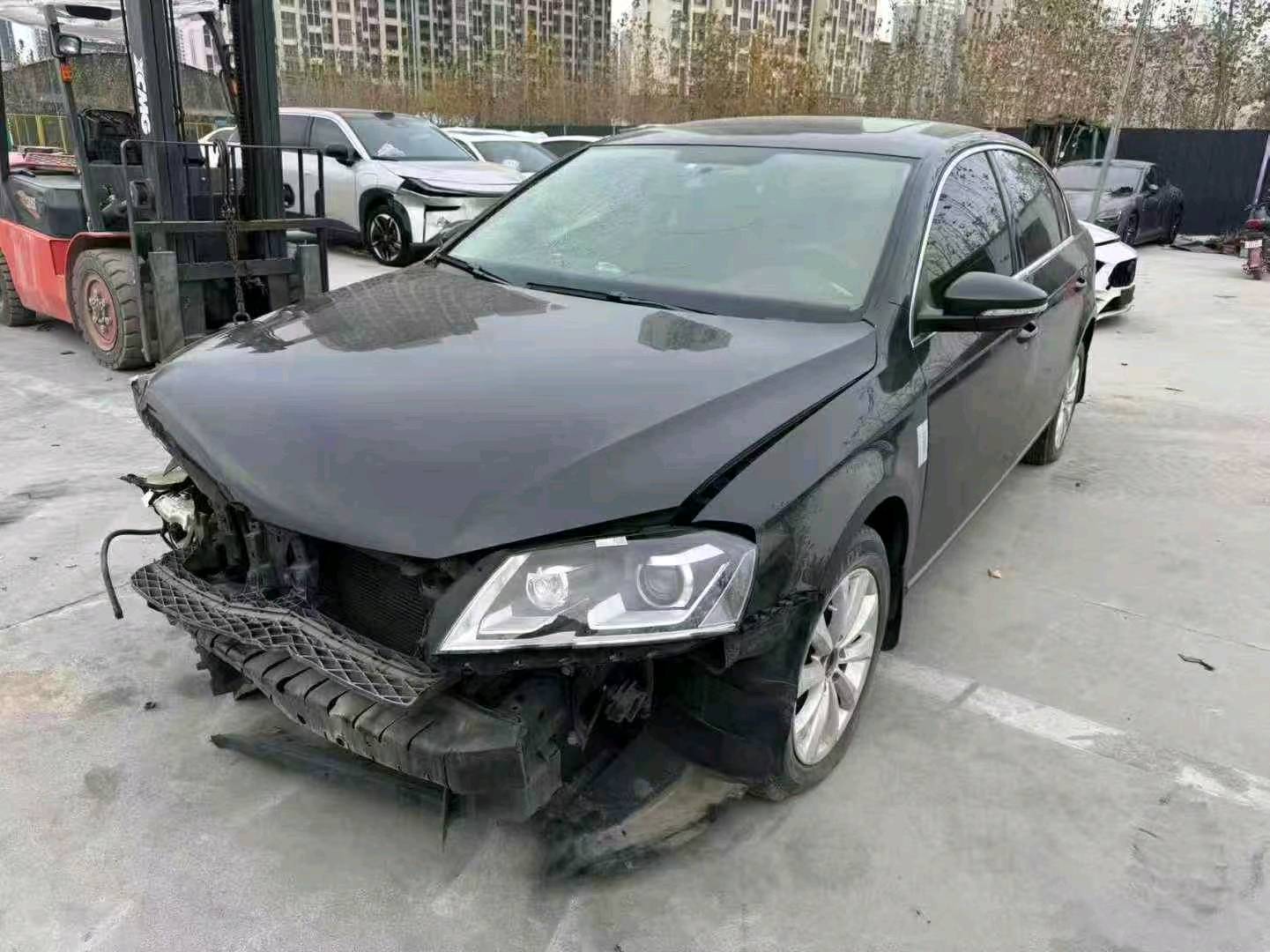 郑州市14年大众迈腾2