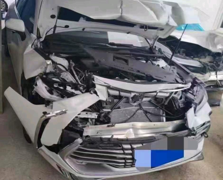 安徽25年丰田亚洲龙