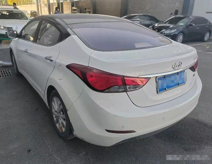 潍坊市17年现代朗动4