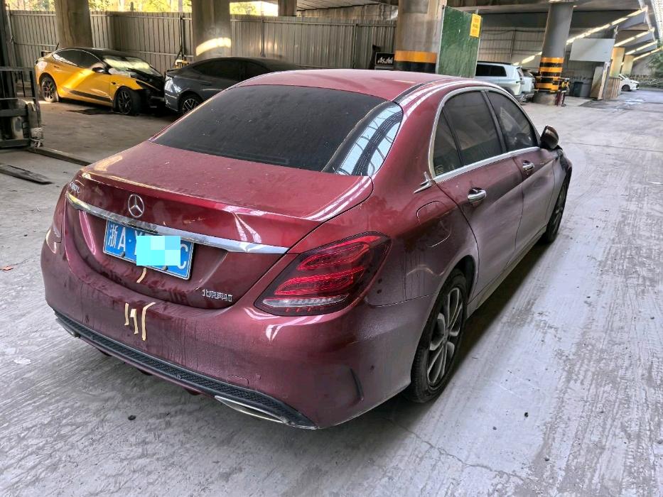 杭州市17年奔驰C4