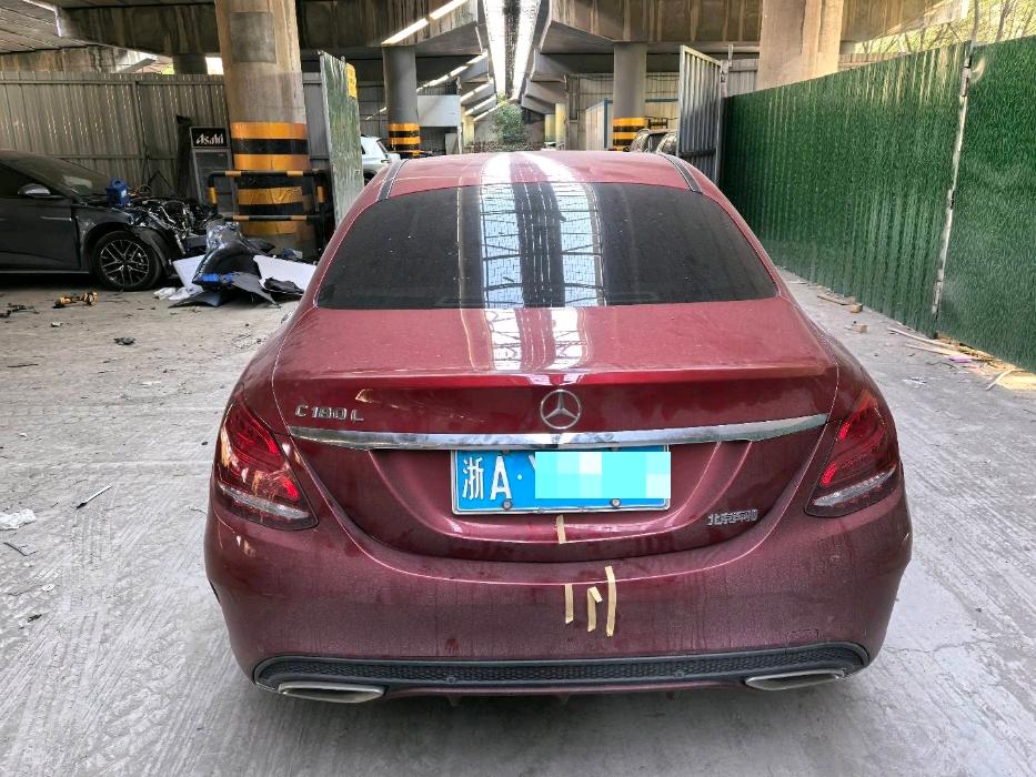 杭州市17年奔驰C6
