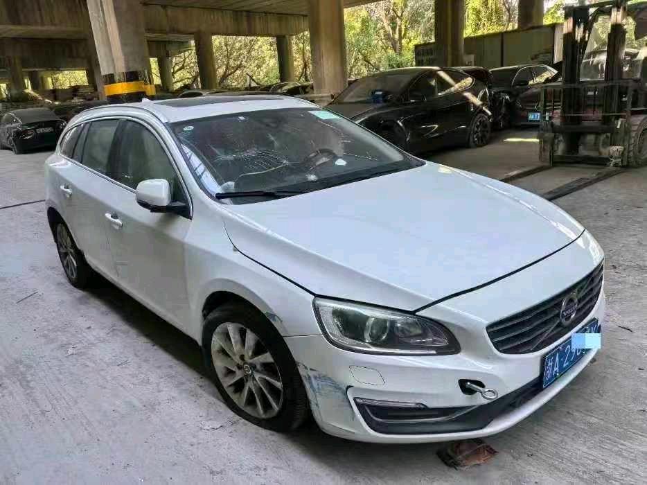 杭州市15年沃尔沃V602