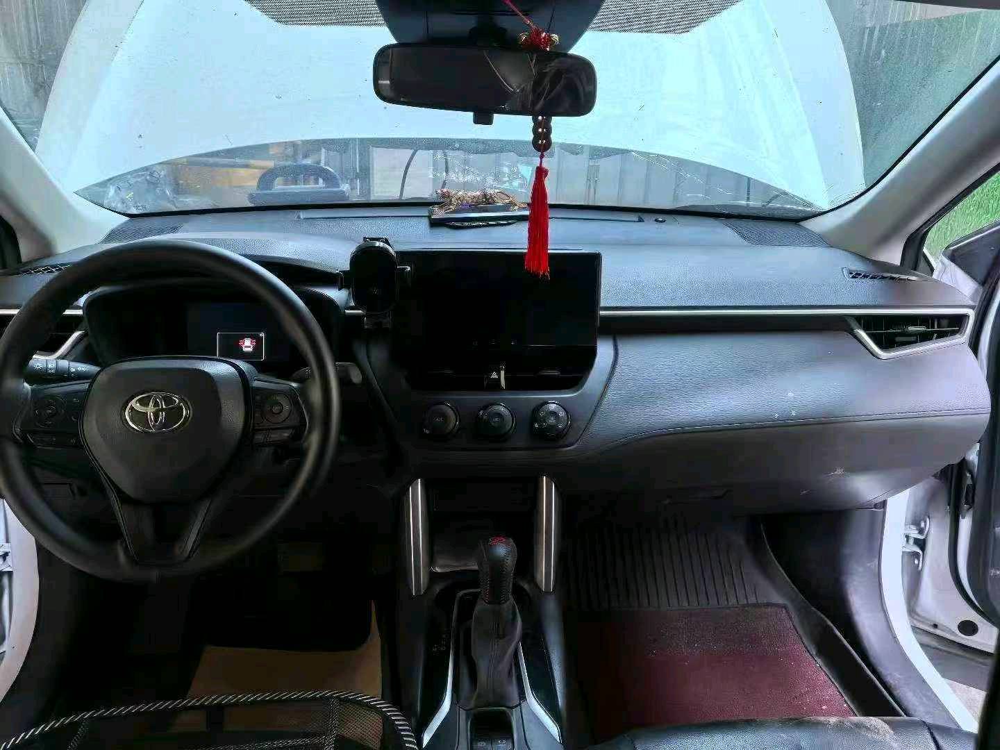 杭州市24年丰田卡罗拉锐放8