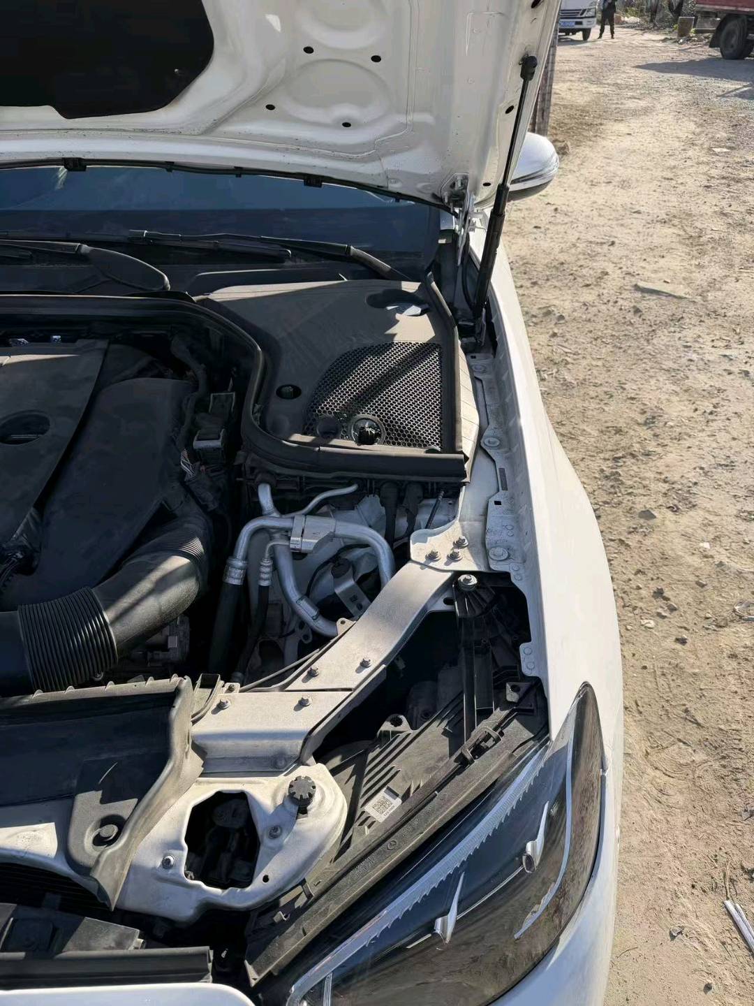 淄博市22年奔驰E12