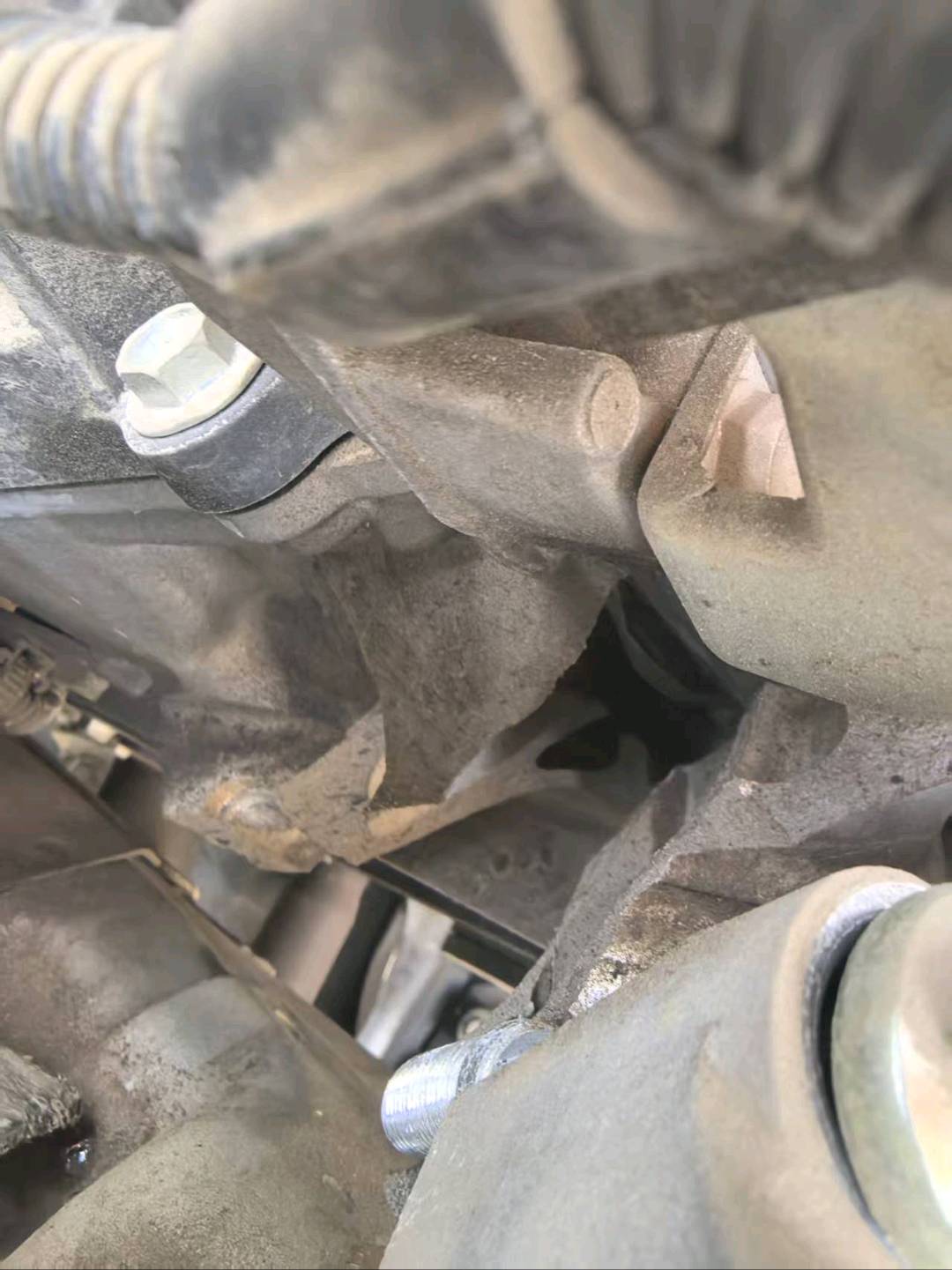 沈阳市19年三菱欧蓝德3