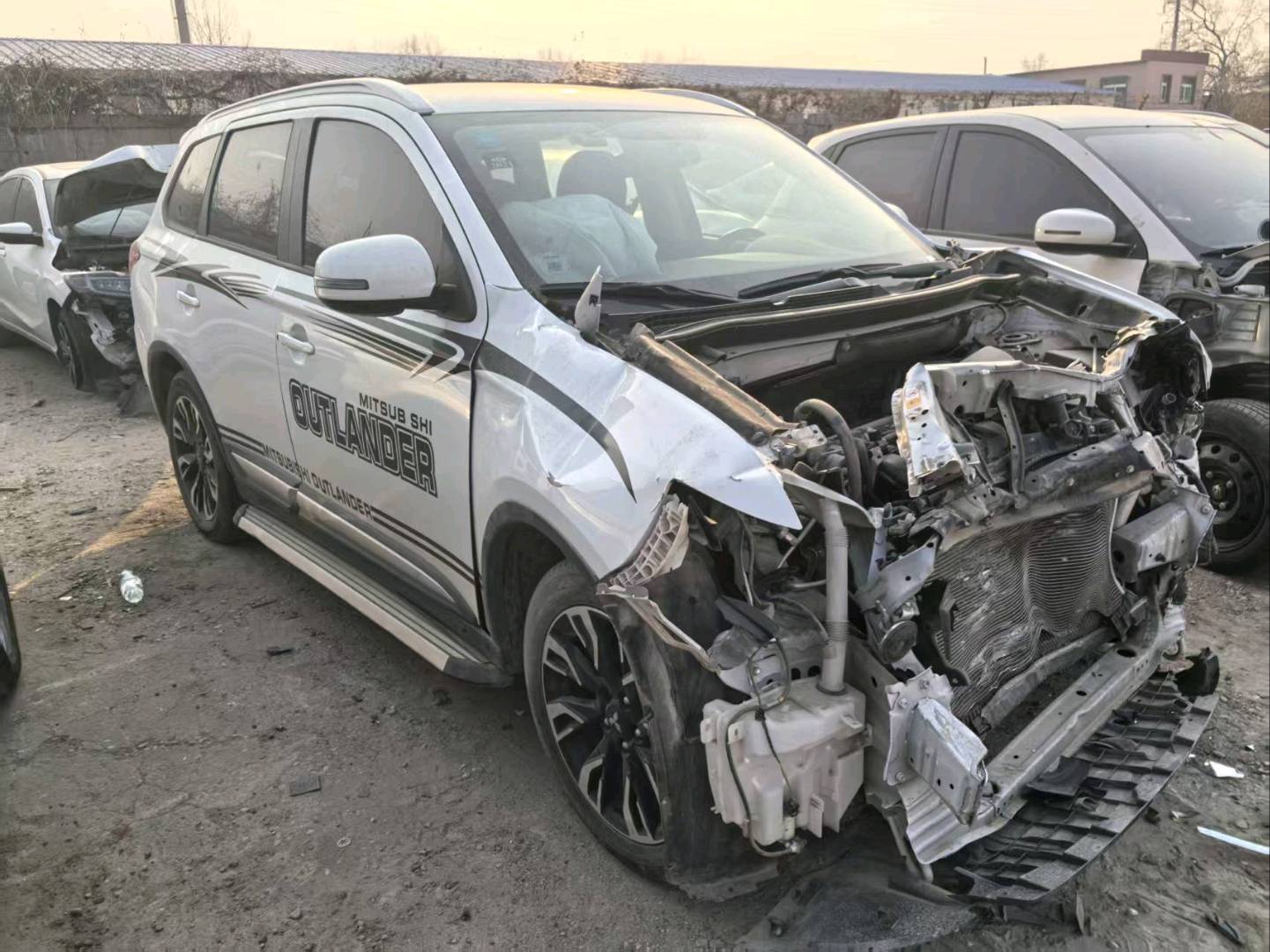 沈阳市19年三菱欧蓝德4