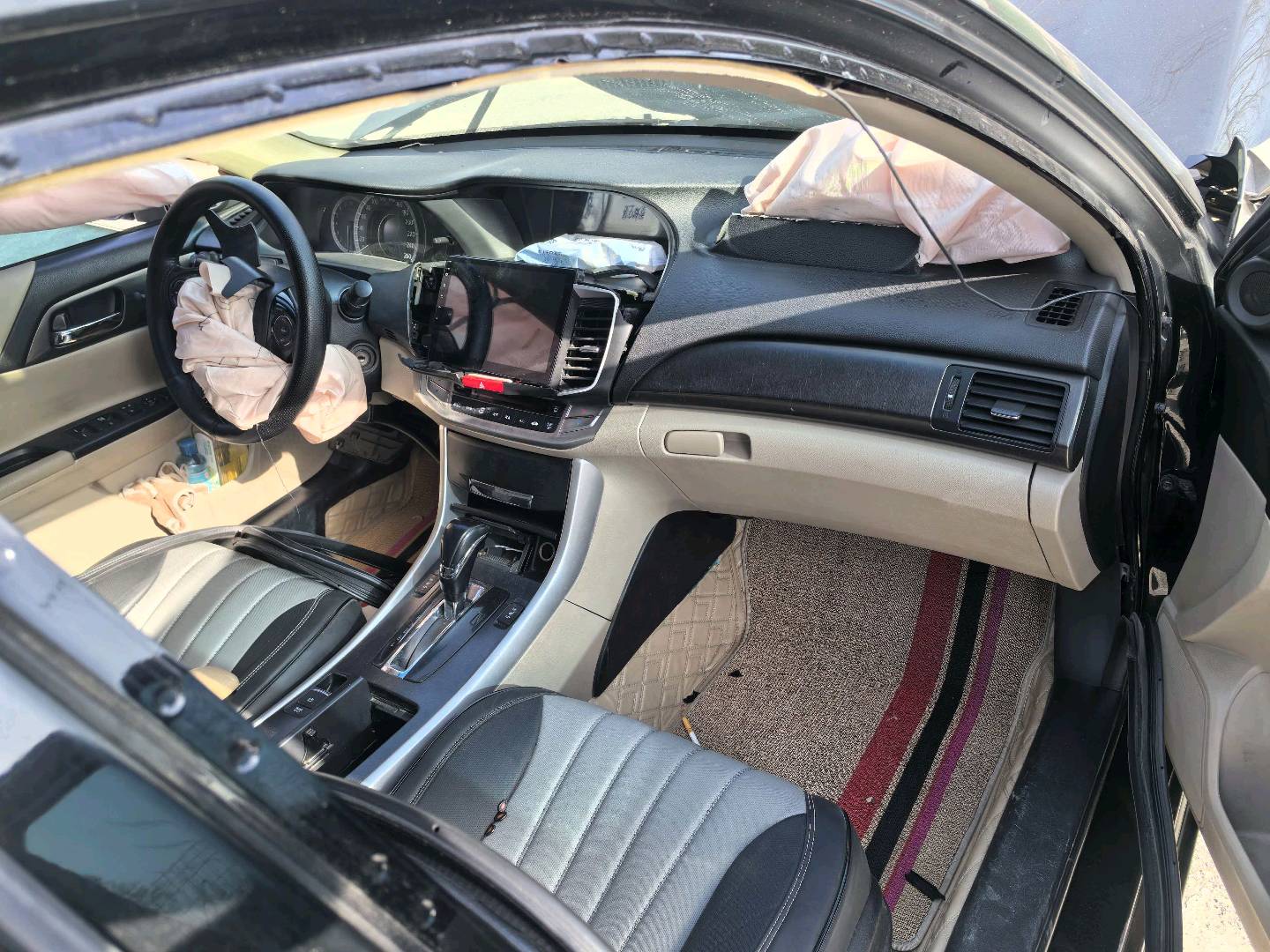 郑州市14年本田雅阁7