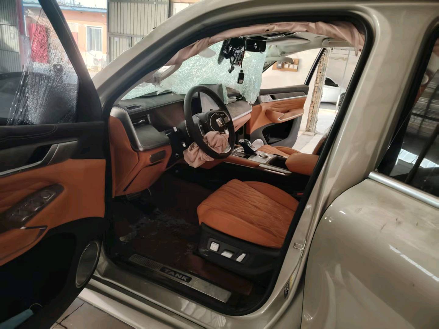 济南市23年长城坦克9