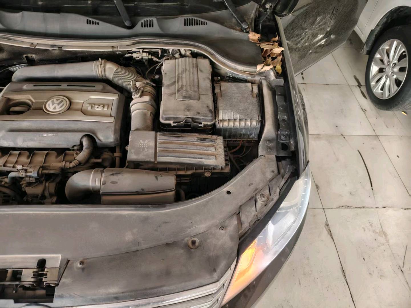 济南市16年大众迈腾5