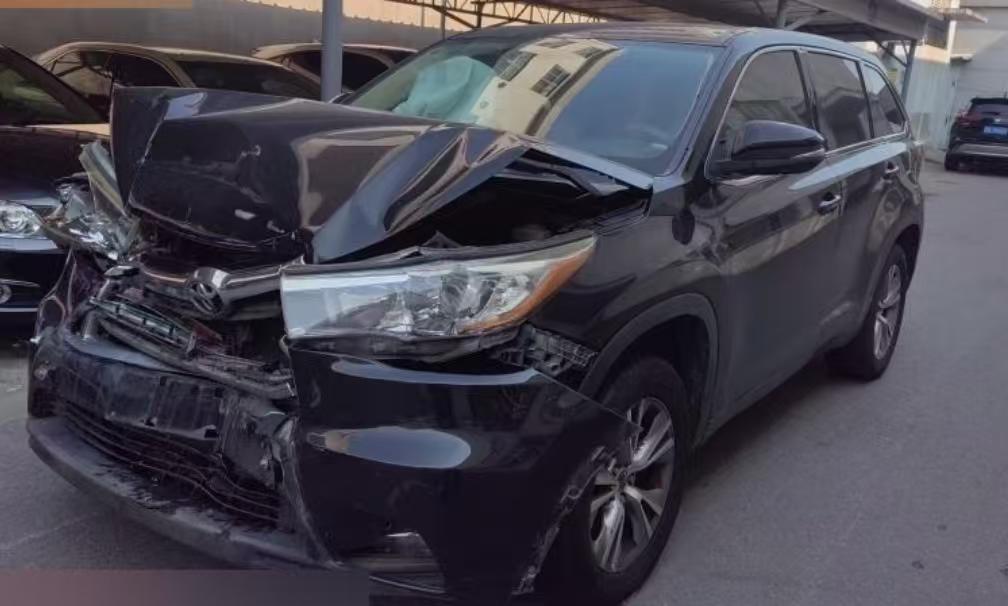 上海16年丰田汉兰达