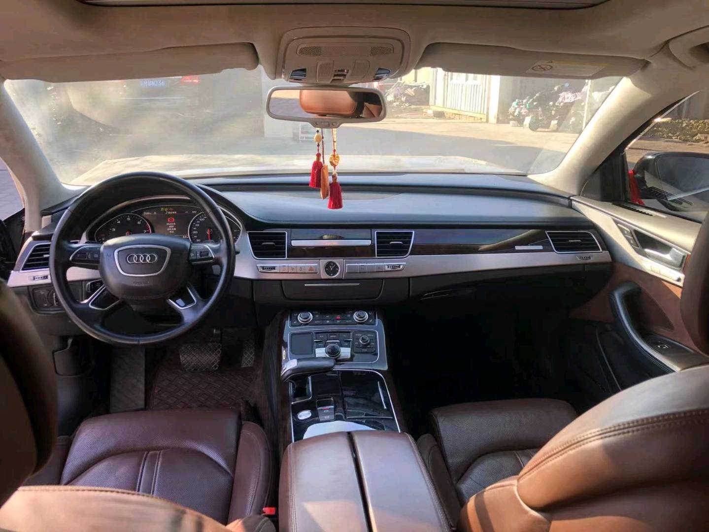 北京17年奥迪A8L5