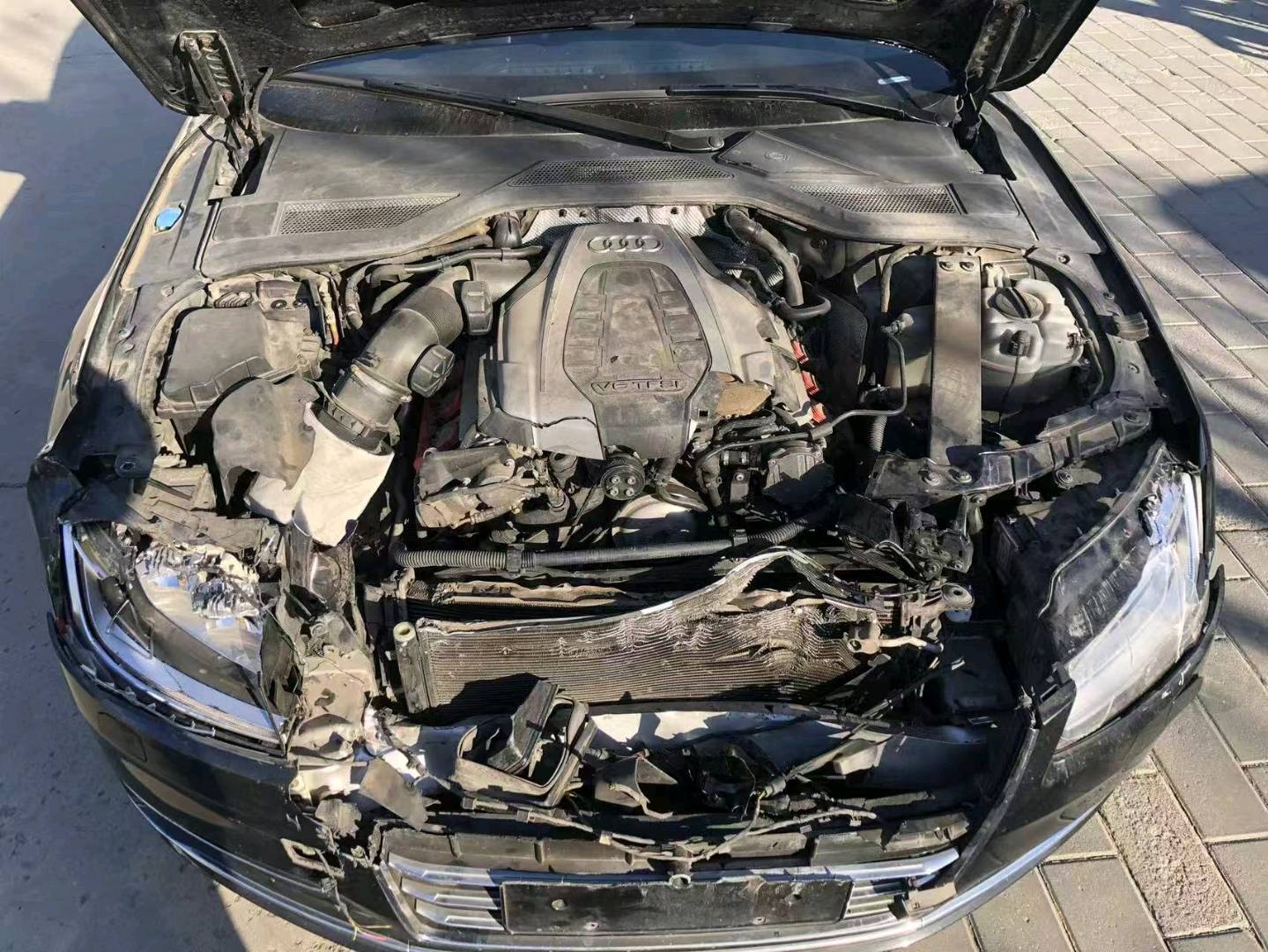 北京17年奥迪A8L8