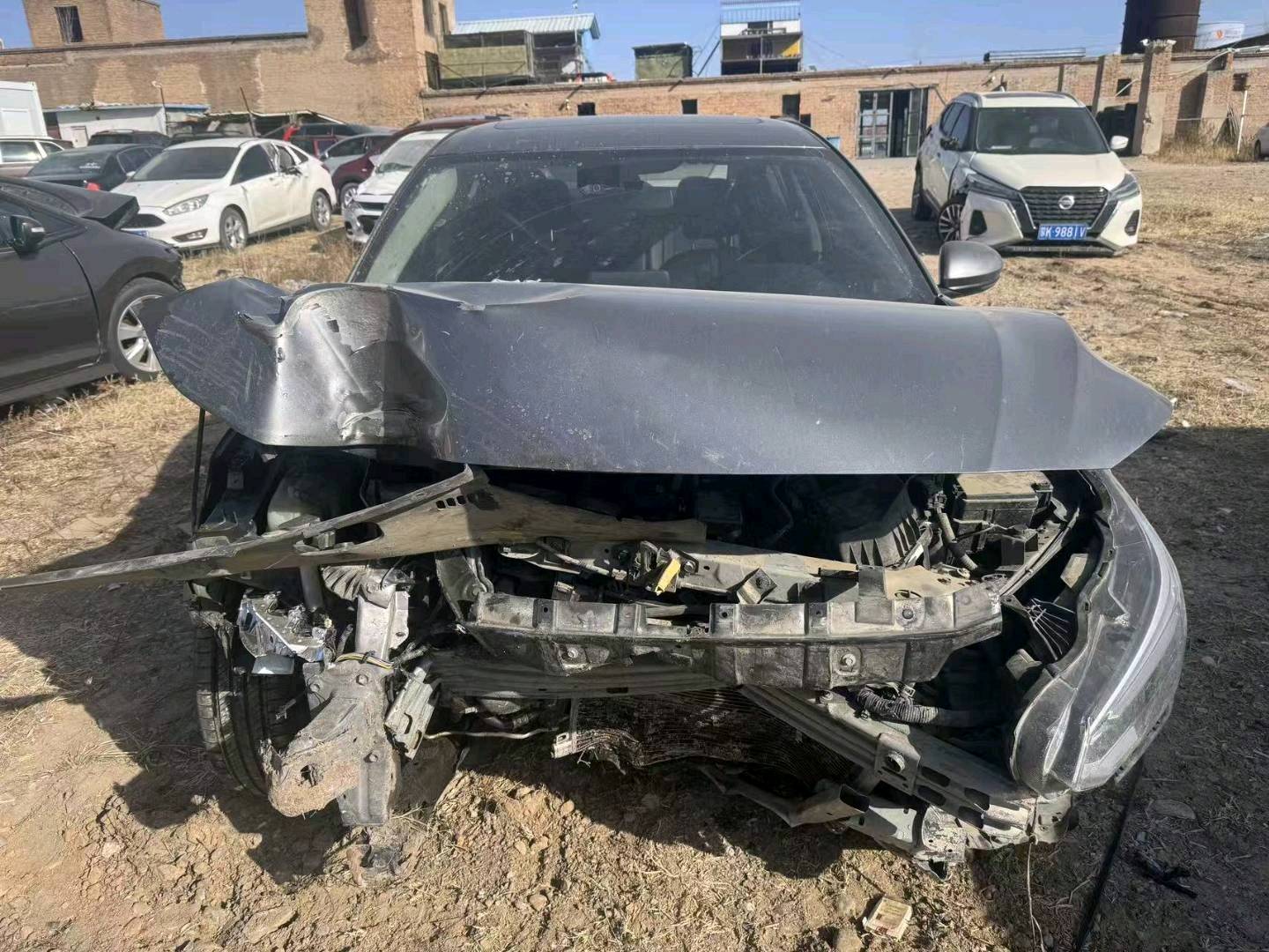 鄂尔多斯市20年日产轩逸3