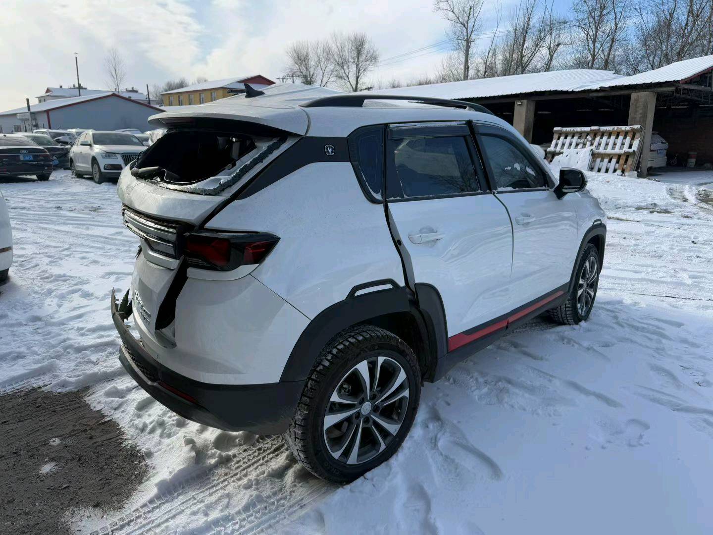 哈尔滨市25年长安汽车CS355