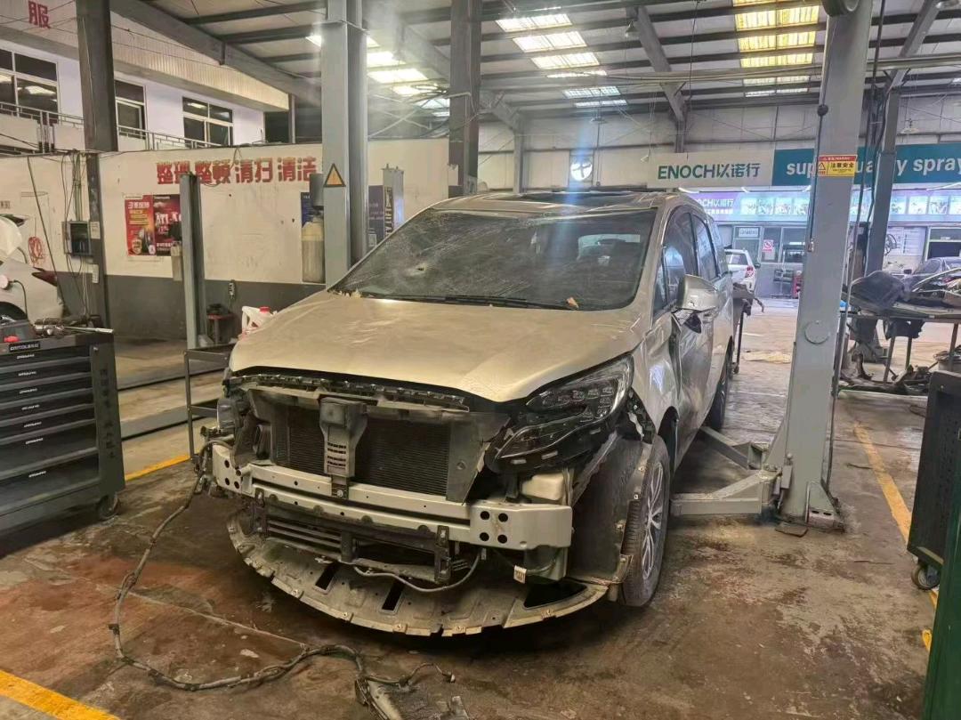 日照市22年别克GL83