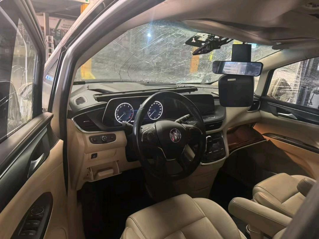 日照市22年别克GL87