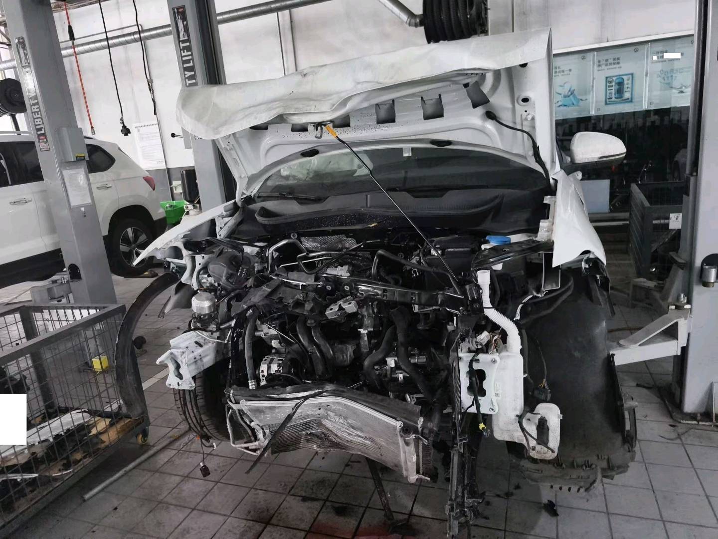 七台河市25年大众途岳4