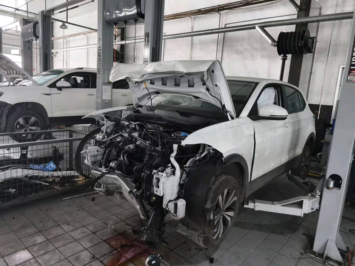 七台河市25年大众途岳6