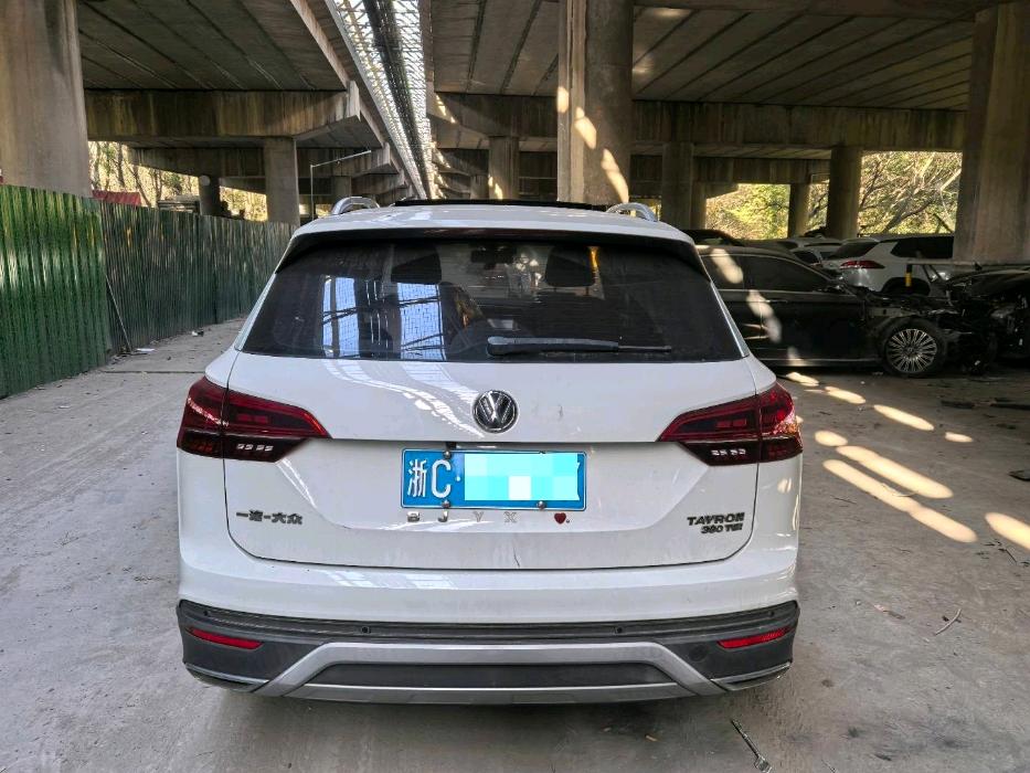 杭州市19年大众探岳4