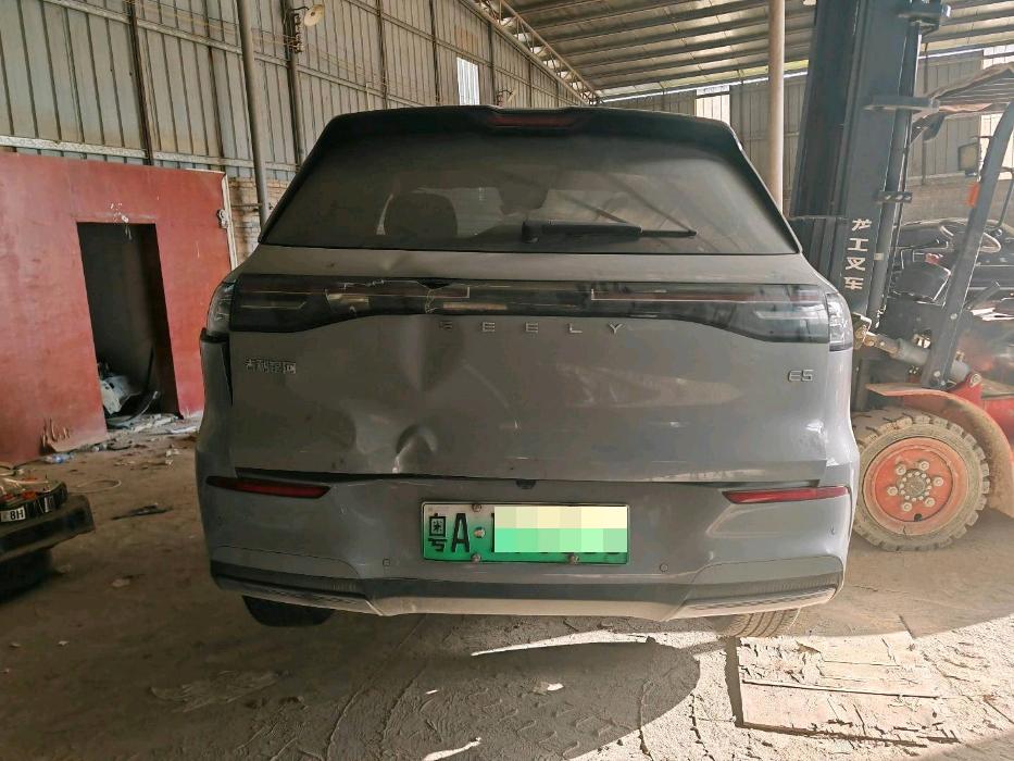 广州市25年吉利银河4