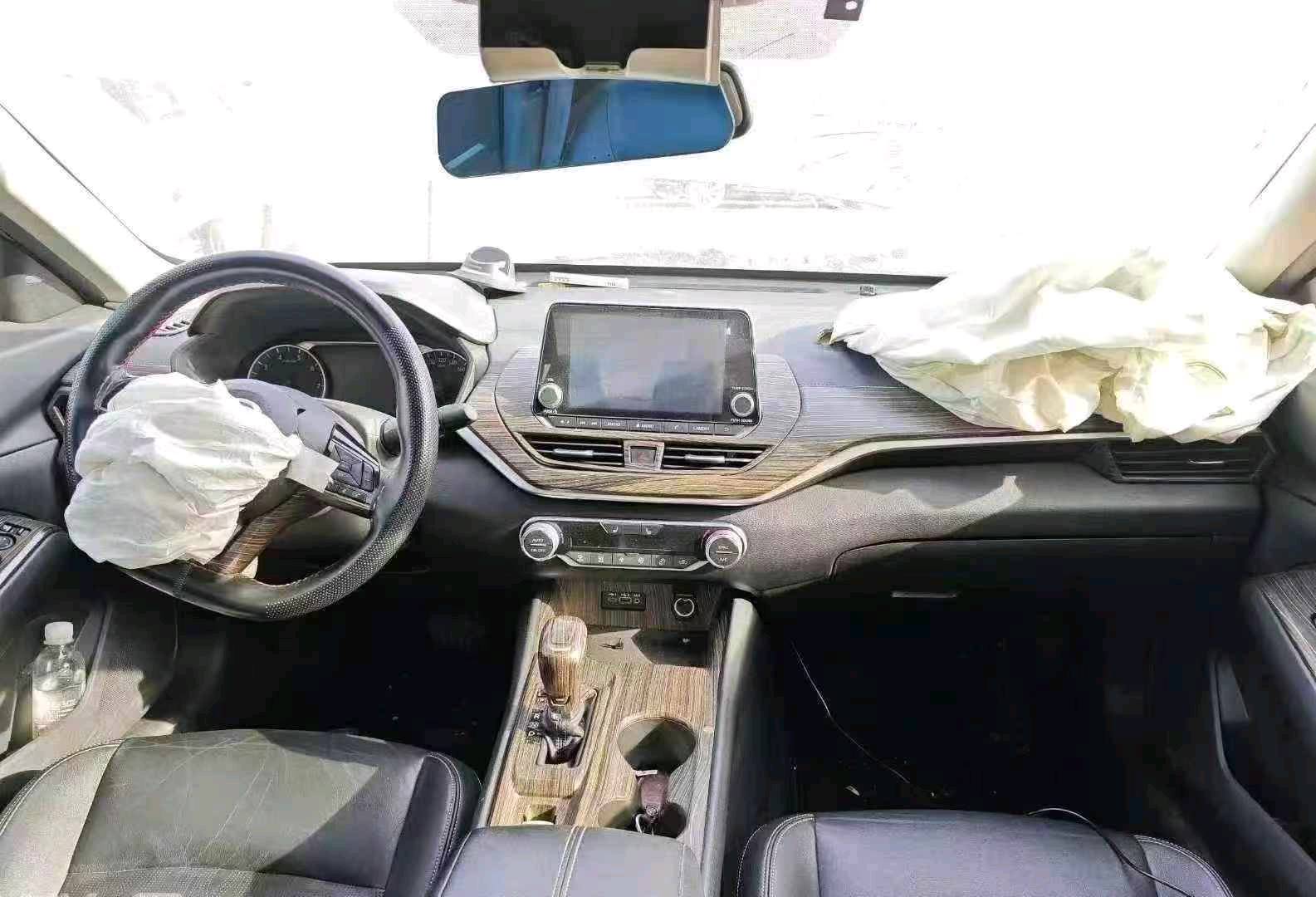 西安市20年日产天籁7