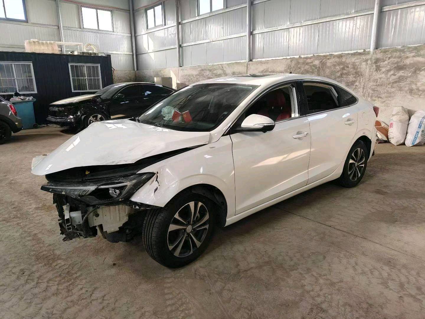 石家庄市22年长安汽车逸动2