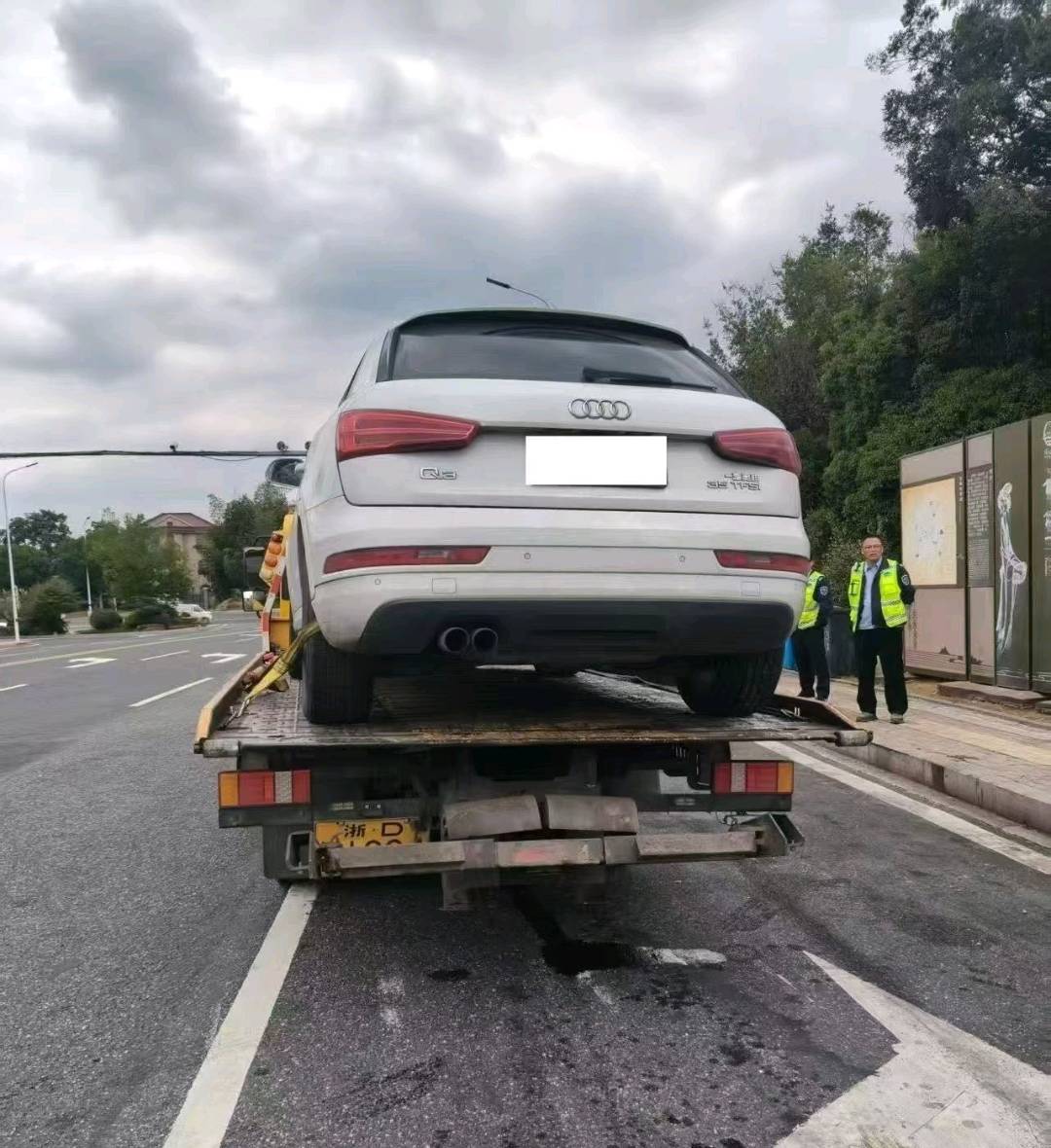 绍兴市16年奥迪Q33