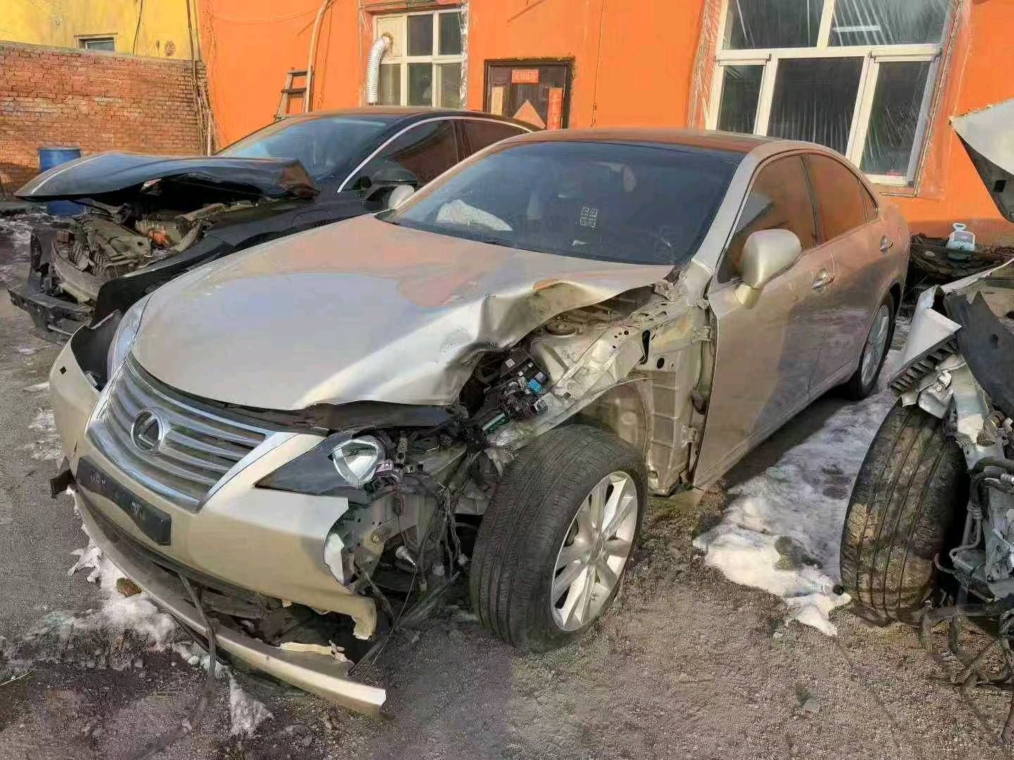 哈尔滨市11年雷克萨斯ES2