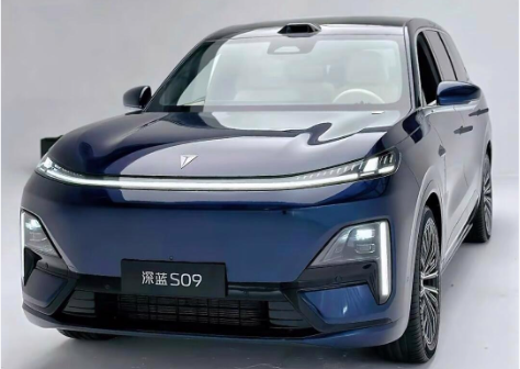 大六座 SUV 选深蓝 S09 还是风云 T11？极致性价比 VS 高阶智驾硬核对比-事故车