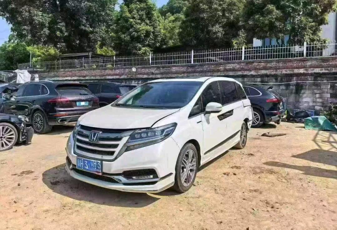 前嘴一套事故车到底能不能买？修理厂行内实话讲解-事故车