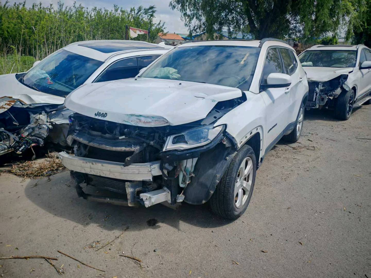 长春市17年Jeep指南者事故车