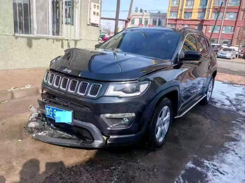通辽市20年Jeep指南者2