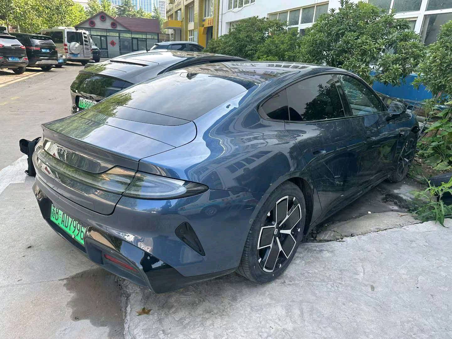 修车厂普遍发愁车源难找？上事故车出售网，海量现车随心选-购买事故车
