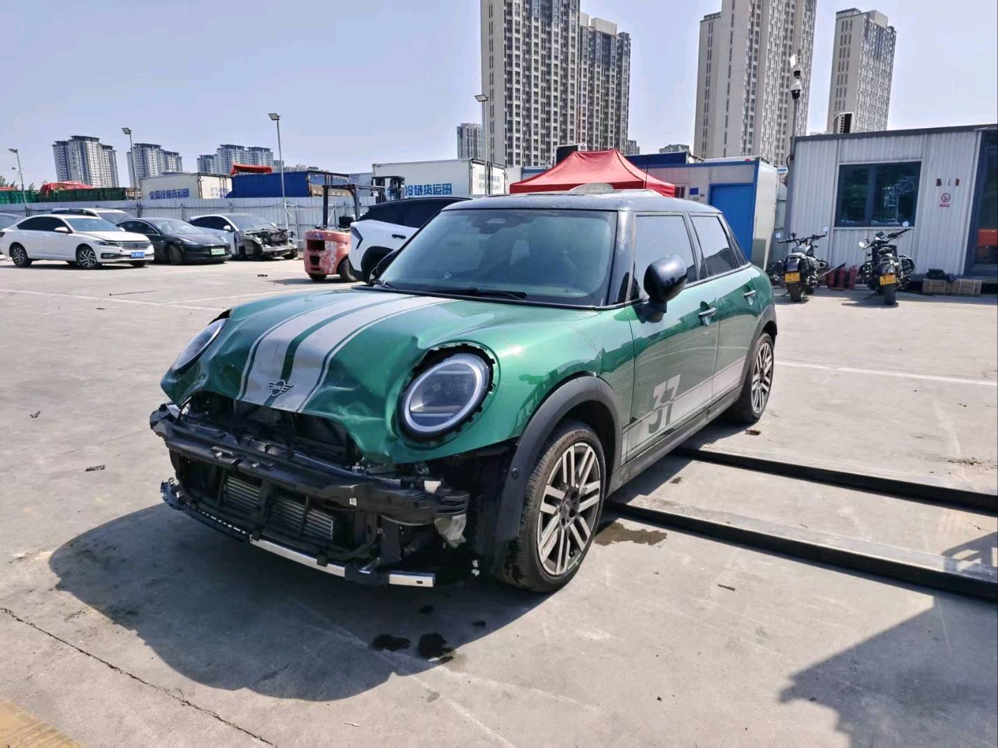 郑州市25年MINIMINI事故车